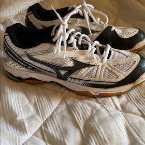 Mizuno sneakers